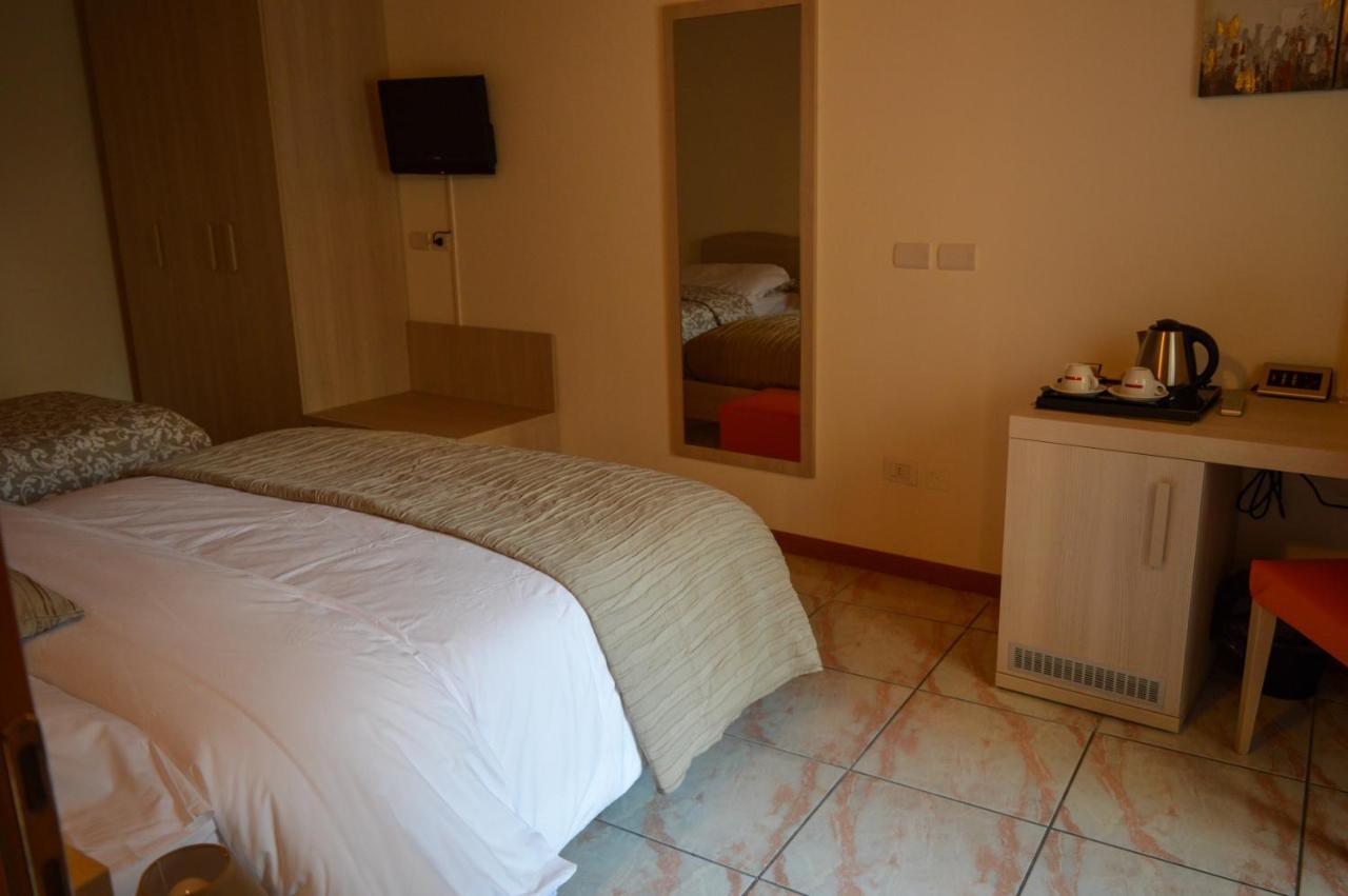 La Contrada Bed & Breakfast Sarnico Exterior photo