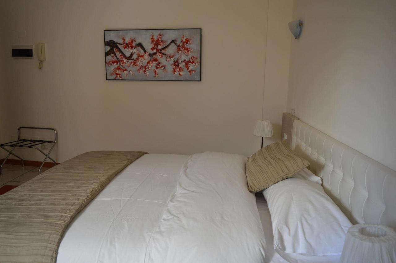 La Contrada Bed & Breakfast Sarnico Exterior photo